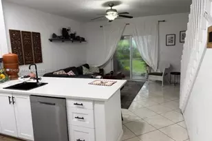 5737 NW 114th Path, Doral, FL 33178 - Photo 4