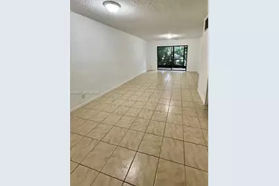 3101 Oakland Shores Dr #H104, Oakland Park, FL 33309 - Photo 2
