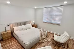 401 69th St, Miami Beach, FL 33141 - Photo 6