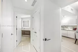 851 NE 1st Ave, Miami, FL 33132 - Photo 10