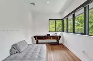 5735 N Bay Rd, Miami Beach, FL 33140 - Photo 20