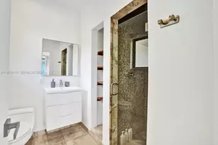 5735 N Bay Rd, Miami Beach, FL 33140 - Photo 34