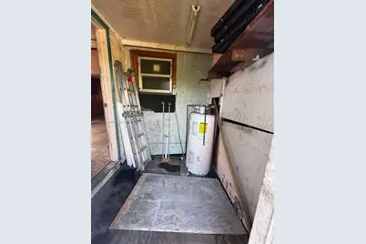 640 Palm Beach Rd, South Bay, FL 33493 - Photo 12