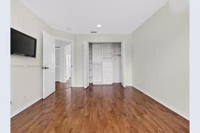 1008 Highland Meadows Dr, Weston, FL 33327 - Photo 30