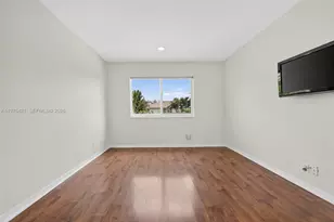 1008 Highland Meadows Dr, Weston, FL 33327 - Photo 32