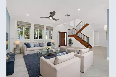 1008 Highland Meadows Dr, Weston, FL 33327 - Photo 10