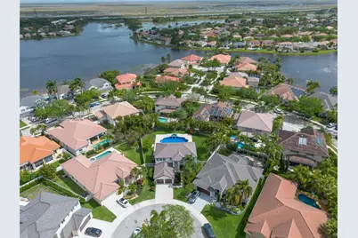 1008 Highland Meadows Dr, Weston, FL 33327 - Photo 4