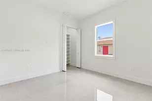 1120 NE 32nd Ln, Cape Coral, FL 33990 - Photo 28