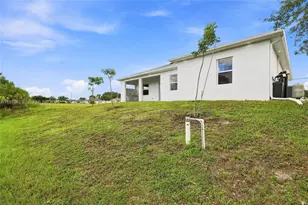 1120 NE 32nd Ln, Cape Coral, FL 33990 - Photo 36
