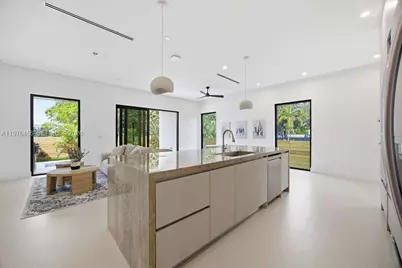 1321 NE 13th Ave, Fort Lauderdale, FL 33304 - Photo 20