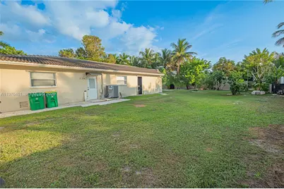 11400 Tara Dr, Plantation, FL 33325 - Photo 16