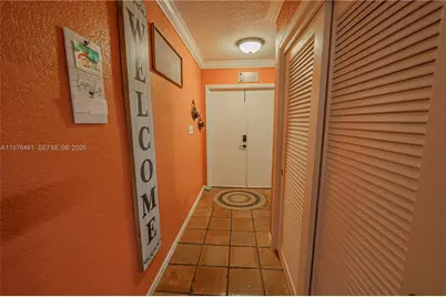 11400 Tara Dr, Plantation, FL 33325 - Photo 18