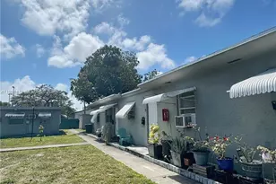 124 SE 4th St, Hallandale Beach, FL 33009 - Photo 2