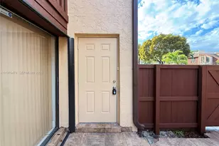 6977 SW 115th Pl, Miami, FL 33173 - Photo 6