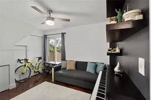 1005 8th St, Miami Beach, FL 33139 - Photo 8