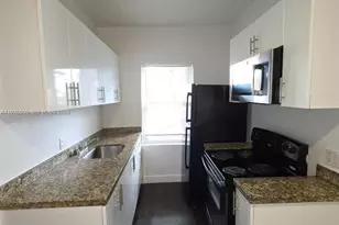 337 SW 10th Ave, Miami, FL 33130 - Photo 14