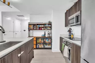 488 NE 18th St, Miami, FL 33132 - Photo 12