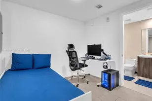 488 NE 18th St, Miami, FL 33132 - Photo 32