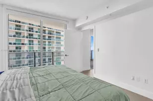 488 NE 18th St, Miami, FL 33132 - Photo 20