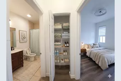 7406 NW 108th Path, Doral, FL 33178 - Photo 24