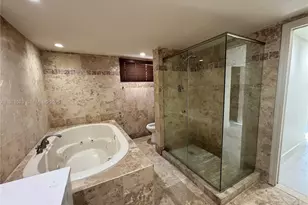 605 Ives Dairy Rd, Miami, FL 33179 - Photo 28