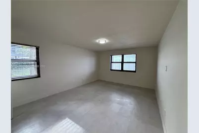 605 Ives Dairy Rd #102-7, Miami, FL 33179 - Photo 22