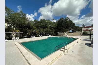 605 Ives Dairy Rd #102-7, Miami, FL 33179 - Photo 38