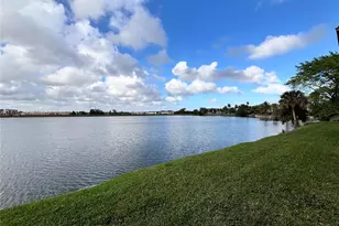 605 Ives Dairy Rd, Miami, FL 33179 - Photo 4