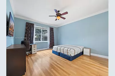 1104 NW 139th Ave, Pembroke Pines, FL 33028 - Photo 16