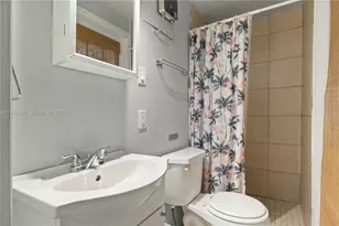 3024 NE 2nd Terrace, Wilton Manors, FL 33334 - Photo 28