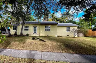 901 NW 10th Ct, Miami, FL 33136 - Photo 6