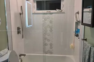 2431 SW 82nd Ave, Davie, FL 33324 - Photo 16