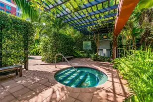 1749 NE Miami Ct, Miami, FL 33132 - Photo 18