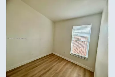6751 NW 193rd Ln #6751, Hialeah, FL 33015 - Photo 8