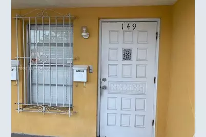 149 Bentley Dr #149A, Miami Springs, FL 33166 - Photo 2