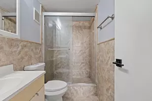 6701 NW 169th St, Hialeah, FL 33015 - Photo 18