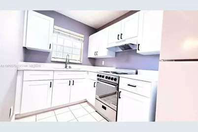 1702 McKinley St #3, Hollywood, FL 33020 - Photo 2