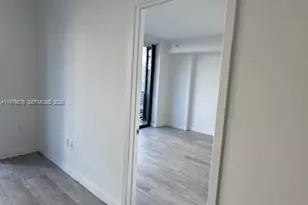 55 SW 9th St, Miami, FL 33130 - Photo 8