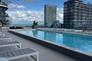 55 SW 9th St, Miami, FL 33130 - Photo 32