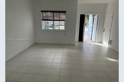 9047 NW 169th St, Miami Lakes, FL 33018 - Photo 4