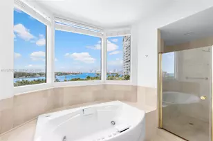 300 South Pointe Dr, Miami Beach, FL 33139 - Photo 26