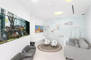 300 South Pointe Dr, Miami Beach, FL 33139 - Photo 38