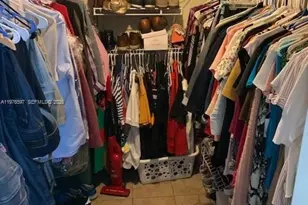 9493 SW 76th St, Miami, FL 33173 - Photo 10