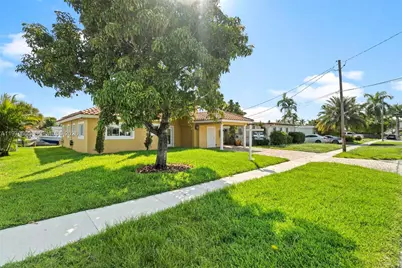 947 Nautilus Isle #0, Dania Beach, FL 33004 - Photo 32