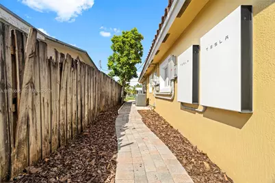 947 Nautilus Isle #0, Dania Beach, FL 33004 - Photo 30