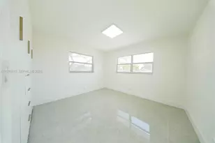 2458 Polk St, Hollywood, FL 33020 - Photo 18