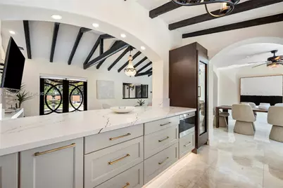 5135 Alton Rd, Miami Beach, FL 33140 - Photo 8
