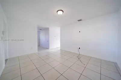 10203 NW 12th Ave #10203, Miami, FL 33150 - Photo 8