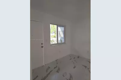 655 Eldron Dr #15, Miami Springs, FL 33166 - Photo 8