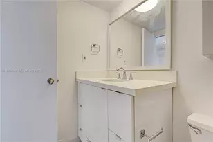 5161 Collins Ave, Miami Beach, FL 33140 - Photo 20